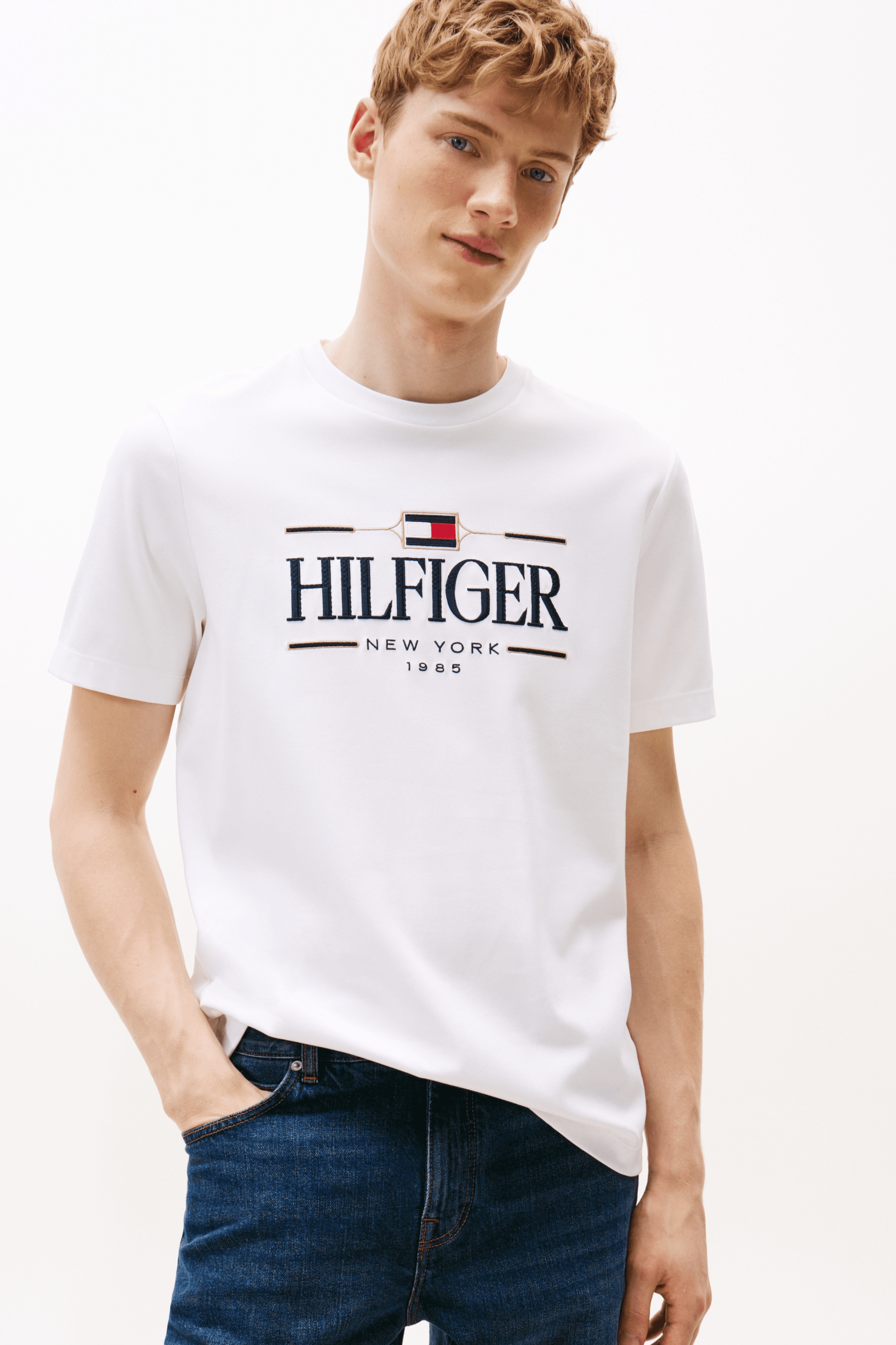 T-shirt Tommy Hilfiger à broderie logo ton sur ton